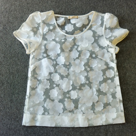 Orla Kiely Tops - Orla Kiely Whimsical Top Sz M White Sheer Floral Applique Scoop Neck Twee Bridal